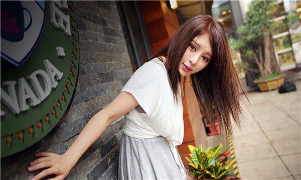 宁强想找一个女性生孩子给报酬-｛找个女人生孩子多少钱｝